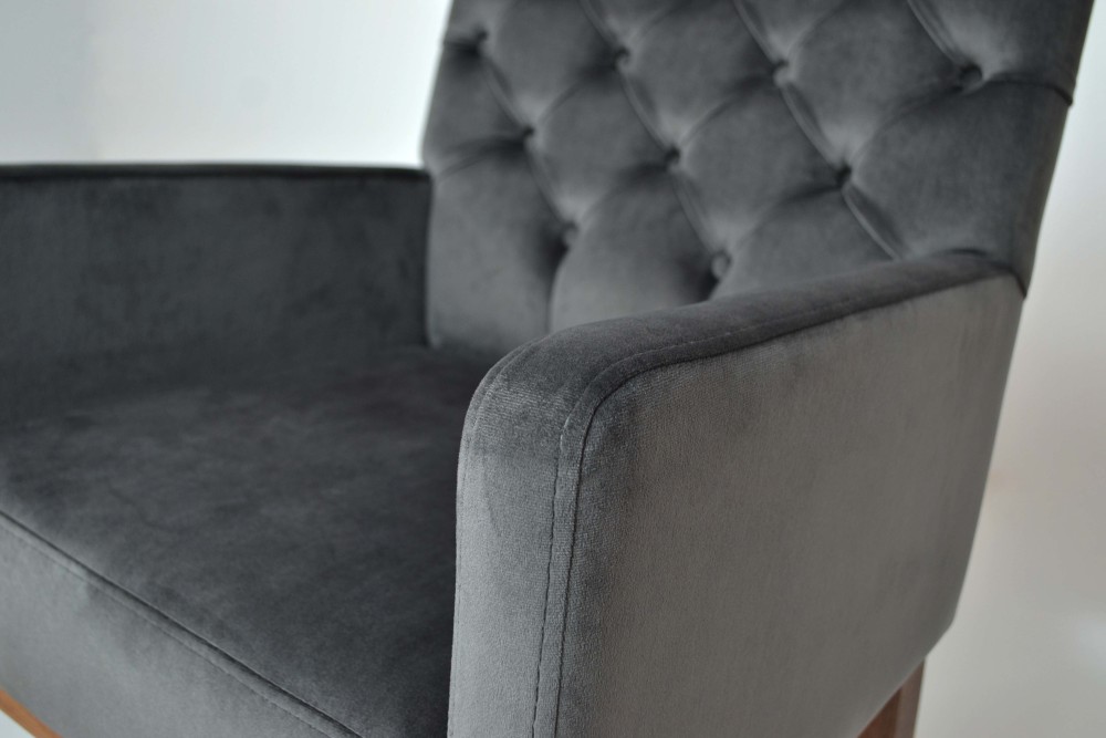 Vera Chair