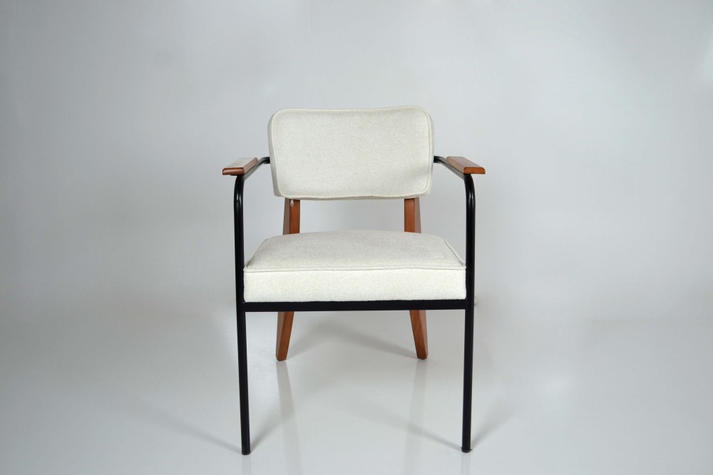 Seth Chair