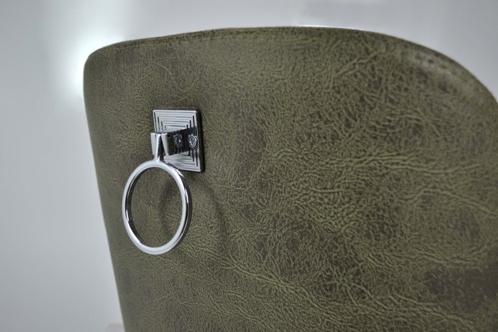 Zeus Chair