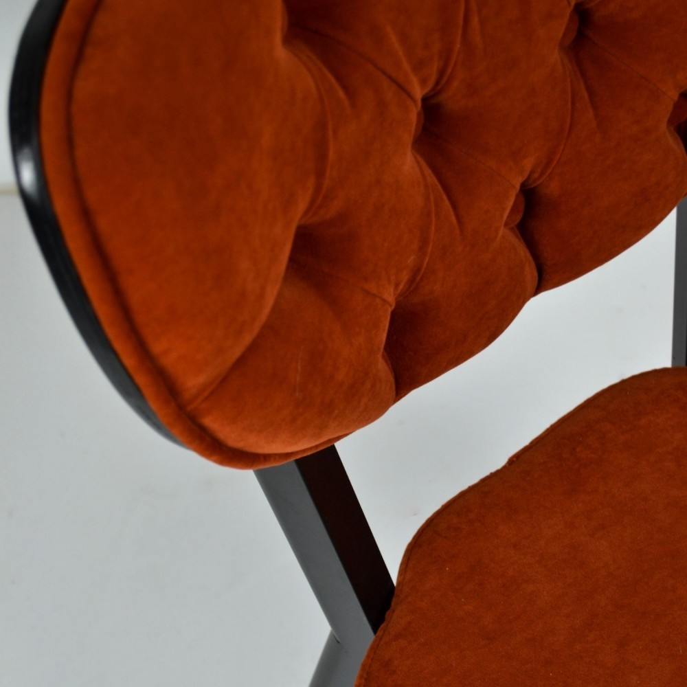 Hella Chair